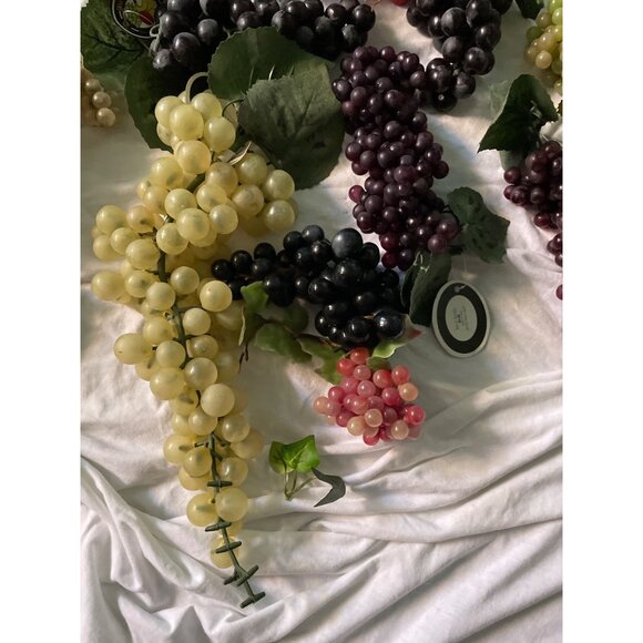 Artificial Grapevine Clusters With Leaves - Mixed Colors & Sizes - Home Decor Cr - Picture 4 of 16